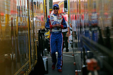 2013_fontana_1_logano_trucks