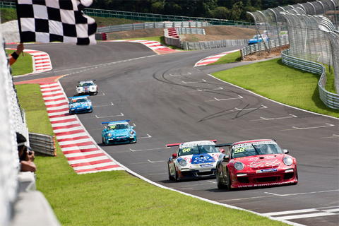 Overwinning voor Ho-Pin Tung in Porsche Carrera Cup Asia 