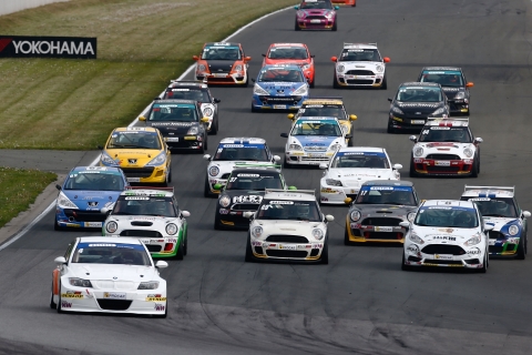 Persbericht - ADAC GT Masters 2014-pre4-ADAC-2-PROCAR