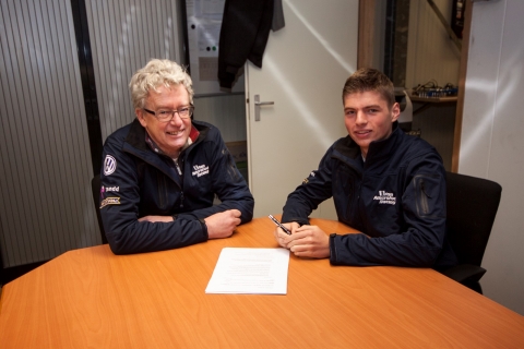 2014 Max Verstappen Van Amersfoort Racing contract 2