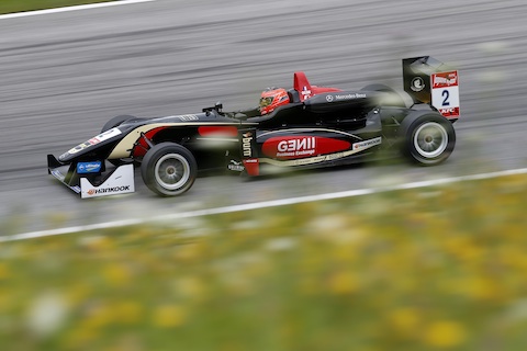 140801 F3 RBR Quali1 Ocon