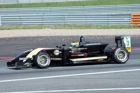 2014 Indy Dontje actie