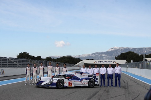 140327 Toyota teamfoto
