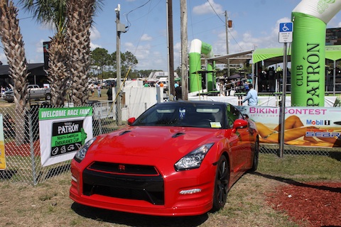 140318 Sebring NissanGTR