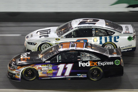 Hamlin Keselowski duel