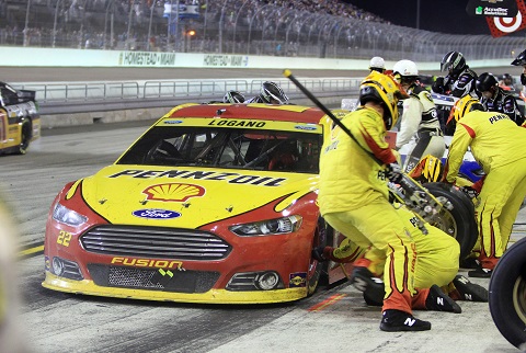 2014 SC Logano pitstop
