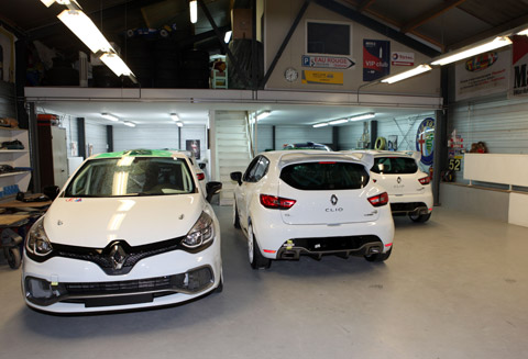 Clio nieuw 12