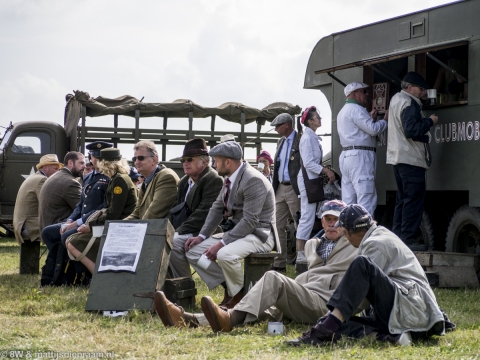 goodwood-revival-2014-sun-22