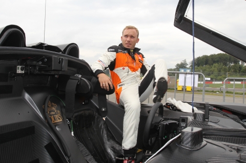gt4groetnurburg14