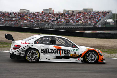 paffett tribune achtergrond