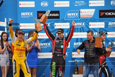 tom-podium