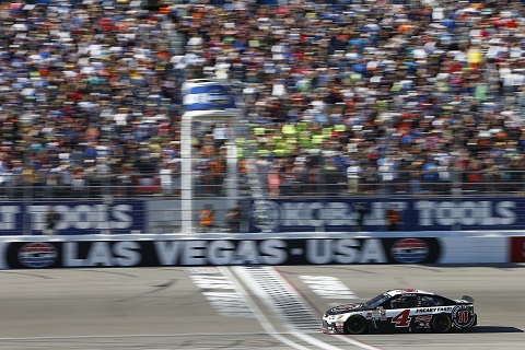 HarvickFlag030815
