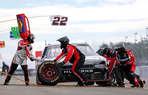 2015 Keselowski pitroad