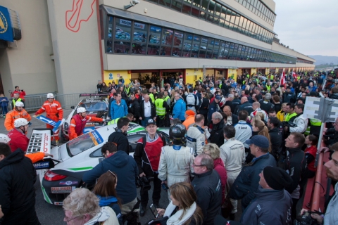 Podium ceremony Hankook 12H ITALY-MUGELLO 800pix