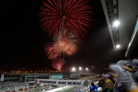 Fireworks Hankook 24H DUBAI 2015 800pix