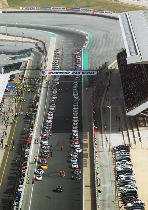 Startgrid 24H-DUBAI-2015