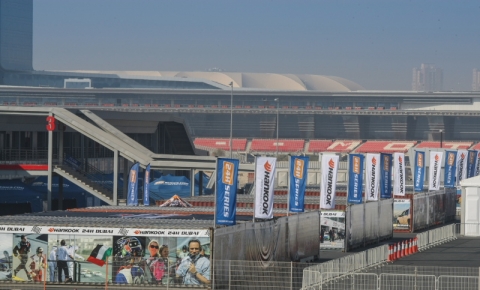 Paddock Hankook 24H DUBAI 2015 800pix