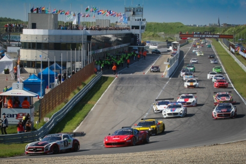 Start 12H ZANDVOORT 2014 800pix
