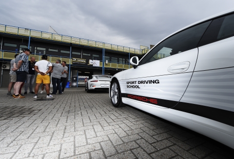 porschegroet07