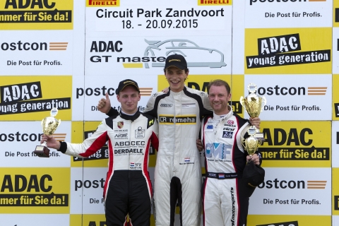 GT3.nl Max van Splunteren viert de zege in race 1 tijdens de Masters op Zandvoort 150920