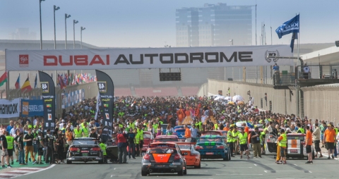 Start grid Hankook 24H DUBAI 2015 800pix