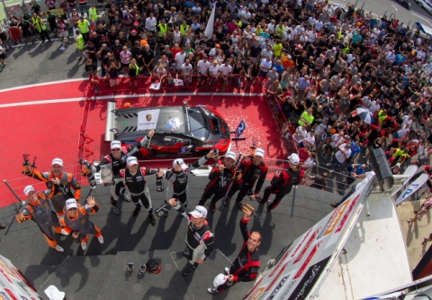 Podium impression 800pix