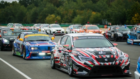 Start grid Hankook 12H EPILOG BRNO 2015 800pix