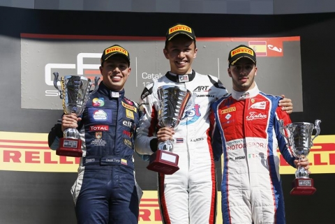 podium-gp3-zondag