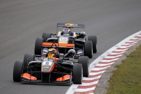 Persbericht - Zandvoort Masters Weekend 2016-pre4-2-Suer