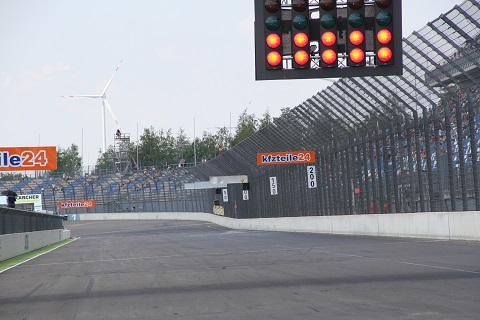 2016 Start Eurospeedway