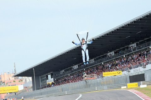 WS Parachutist 2