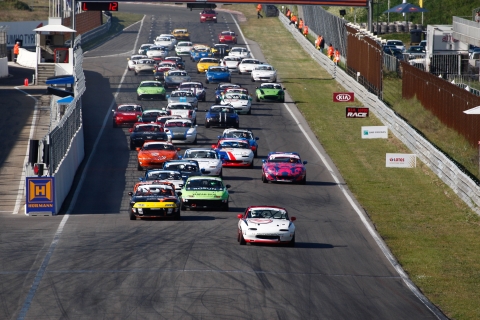 Nieuwe jaar sportief van start met Nieuwjaarsrace op Circuit Park Zandvoort