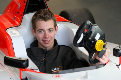 Richard Verschoor F4  A81F8900