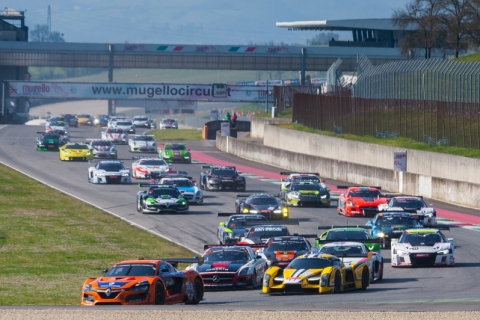 Start 2 Hankook 12H MUGELLO 2016 800pix