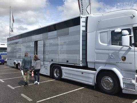porsche-truck