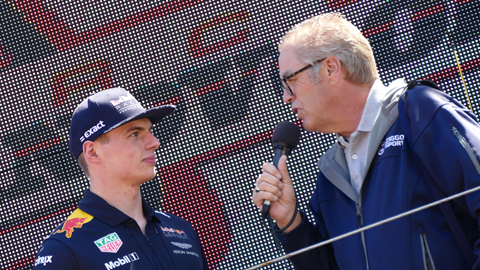 max-olav-interview-podium