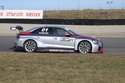 Mika Morien en Willem Meijer op CPZ in actie met nieuwe Audi RS 3 LMS