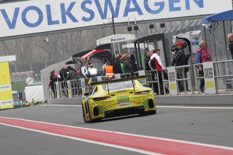 2018 Dontje  Pitlane