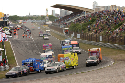 caravanrace-start1607