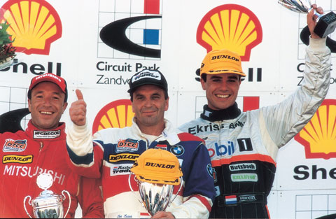 99 cor podium