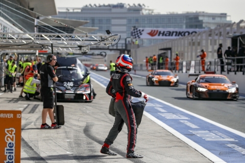Impression pit lane 800pix