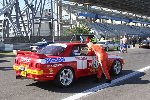 2019 Nissan 1