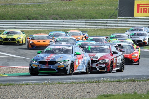 2019 Start GT4 1