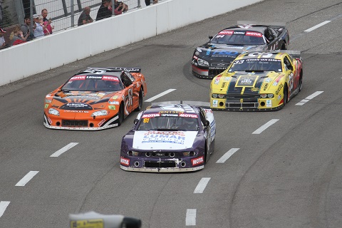 2019 V8 Ovalseries