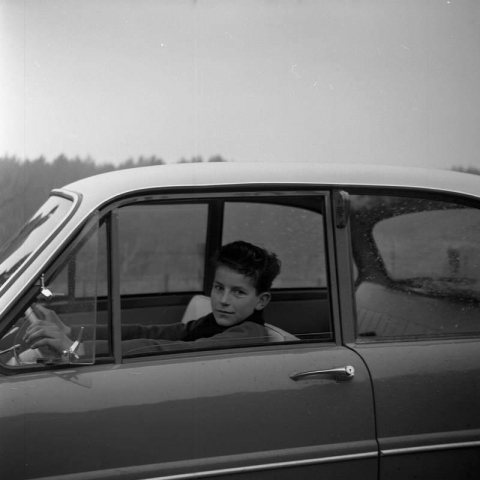 1961 Wim Loos in DAF Daffodil op de oude slipschool