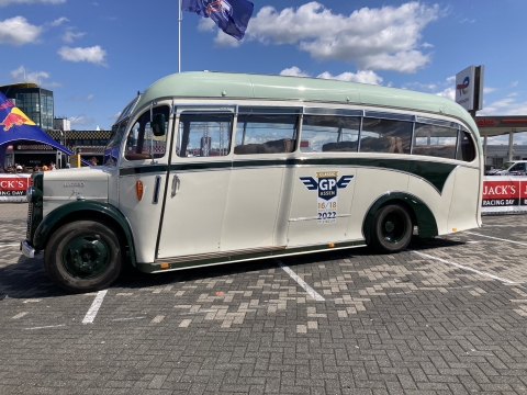busje komt zo