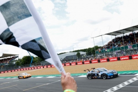 500 porschemobil1supercup-silverstone2022-6