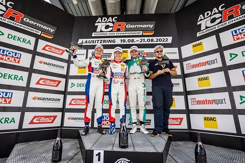 2022 TCR Podum