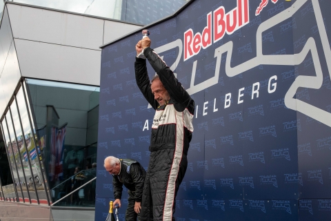 Senten-Images RBR22-1691-2