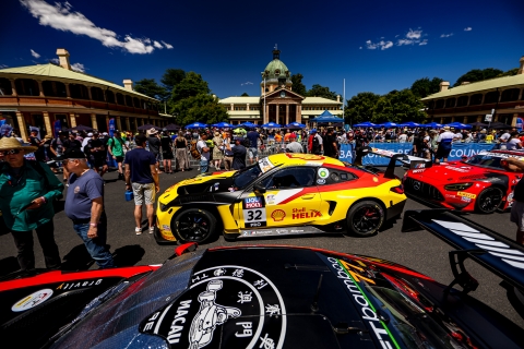 230203 Bathurst preview parade